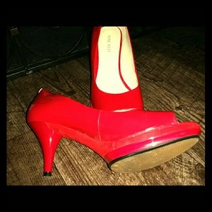 Nine west peep toe heels