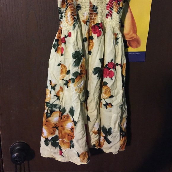 Summer dress - Picture 4 of 4