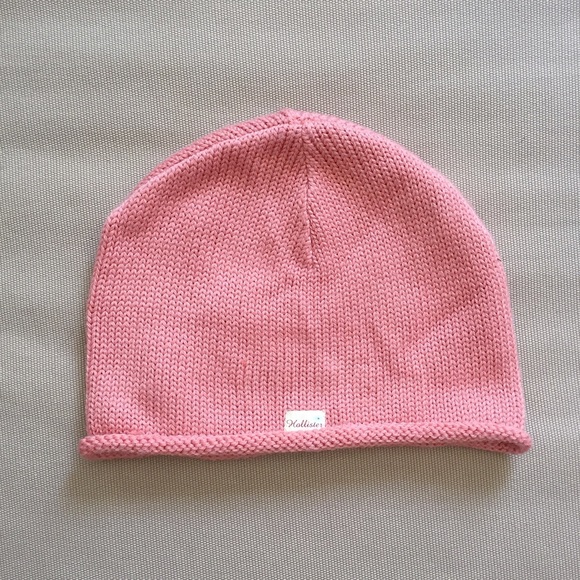 Hollister Beanie - Picture 2 of 3