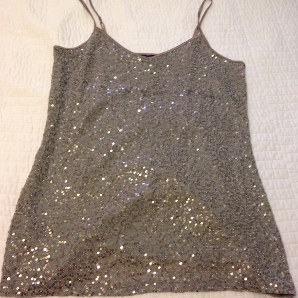 Sequin tank