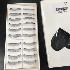 Fake eyelashes