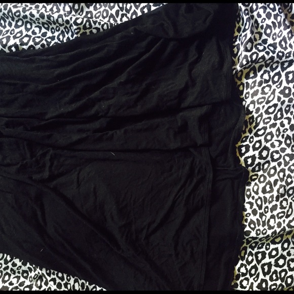 A dress - Picture 3 of 4