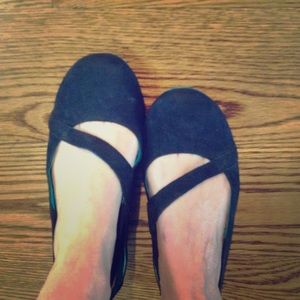 PATAGONIA suede flats, size 7.