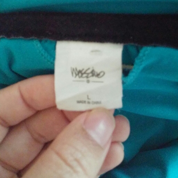 Swimsuit top - Picture 2 of 3