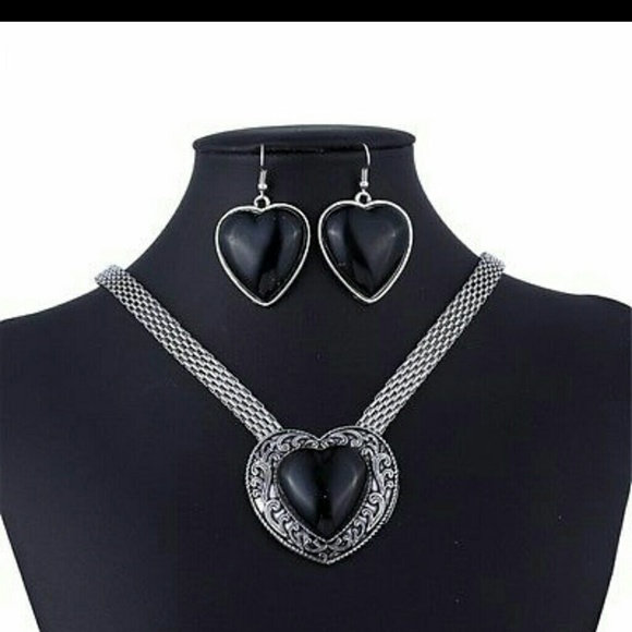 Silver and black 2 piece