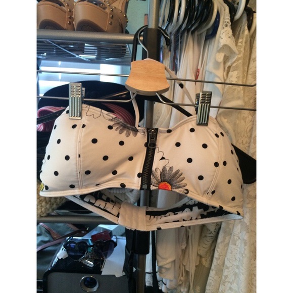 Volcom swim top
