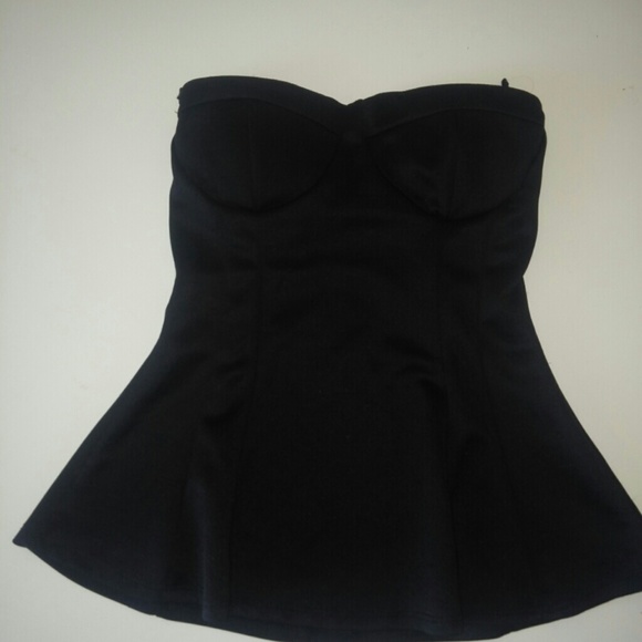 Strapless top