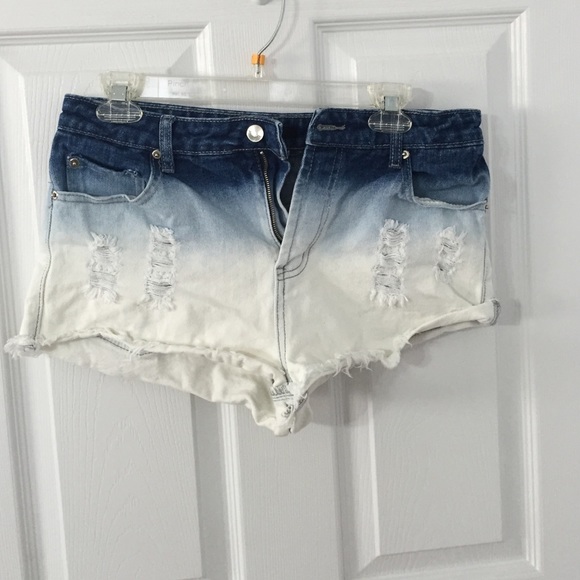 OMBRÉ F21 SHORTS