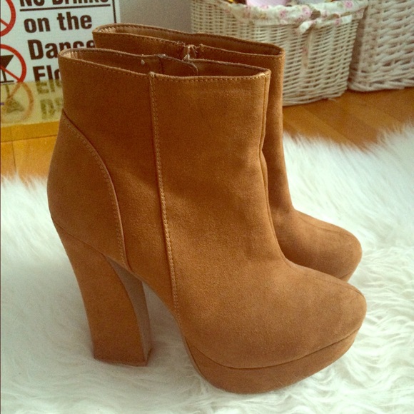 Tan Suede Platform Boots Excellent Condition