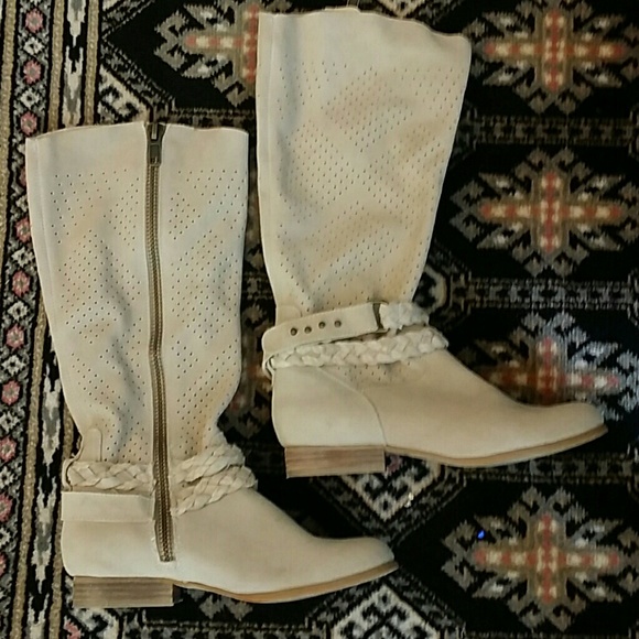 Naughty Monkey boots  Fine Day Cream - Picture 4 of 4