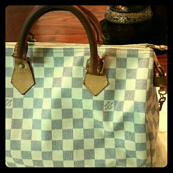 Authentic Louis Vuitton Speedy