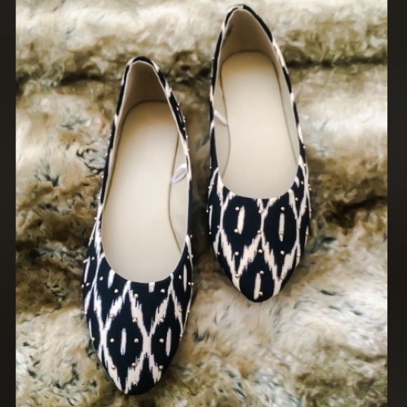 Ikat Flats