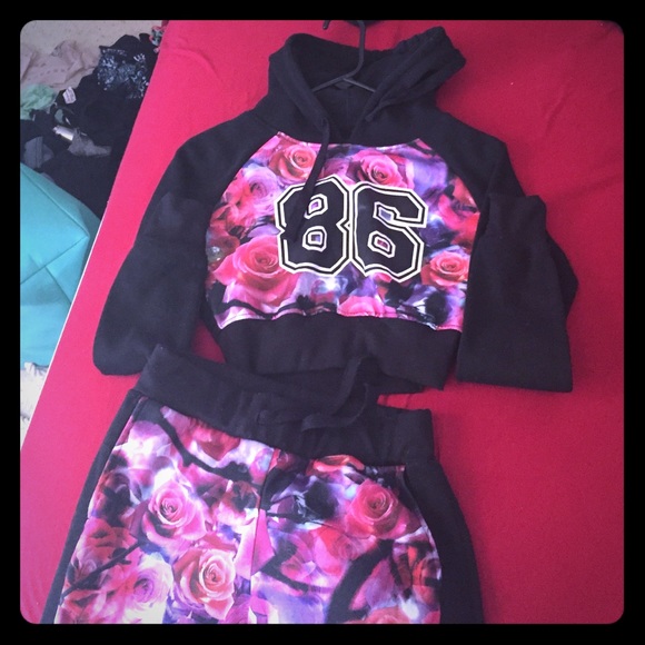 Floral jogger fit