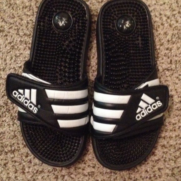 Adidas sandels
