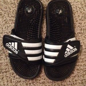 Adidas sandels