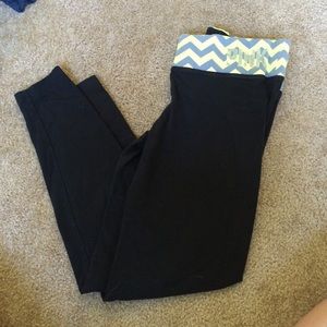 cropped victoria secret leggings!