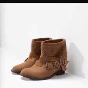 ZARA BROWN ANCLE AUTHENTIC LEATHER BOOTS😀😀😀😀😀