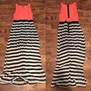 Coral/black & white stripe maxi dress 🎀