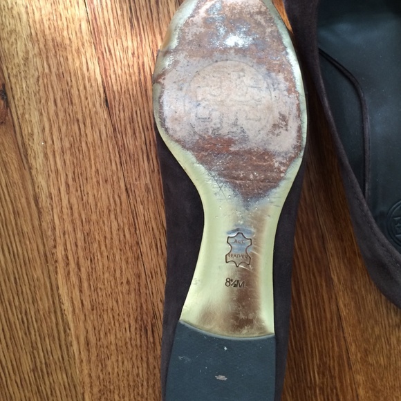 Brown suede Tory Burch flats - Picture 3 of 3