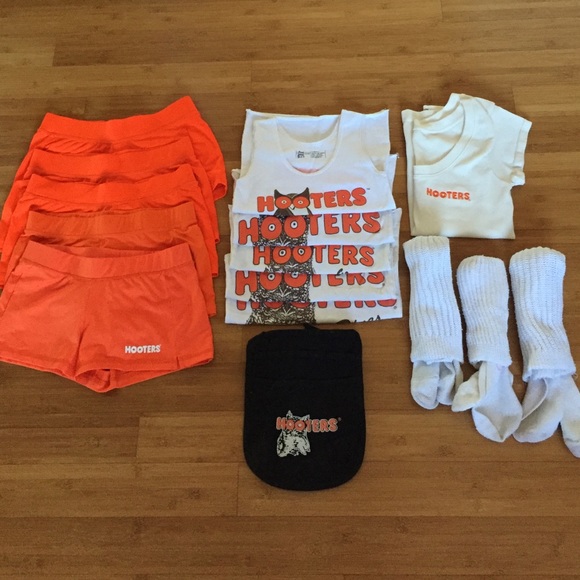 Hooters Bundle - Picture 1 of 4