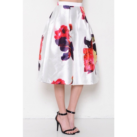 LOWEST  "The Beauteous Flower" Flare Midi Skirt - Picture 3 of 4