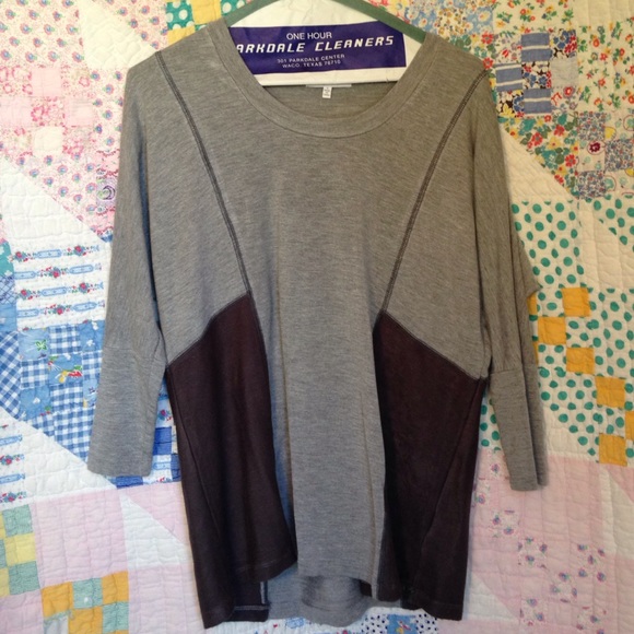 Grey color block pull over sweater