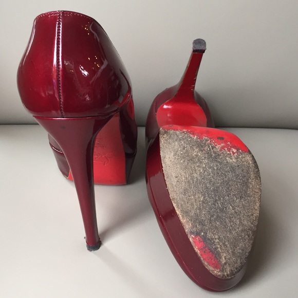 Christian Louboutin Bianca Burgundy Patent Leather - Picture 2 of 4