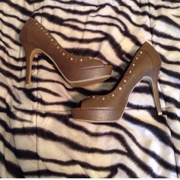 Size 9 sexy heels brand new!