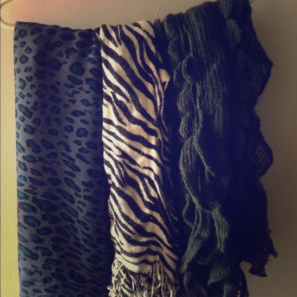 Scarfs