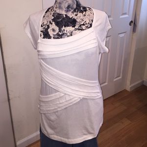 Adorable off white top