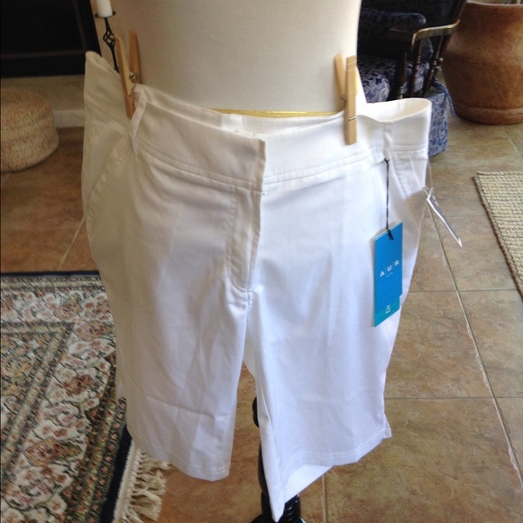 Nwt white walking shorts