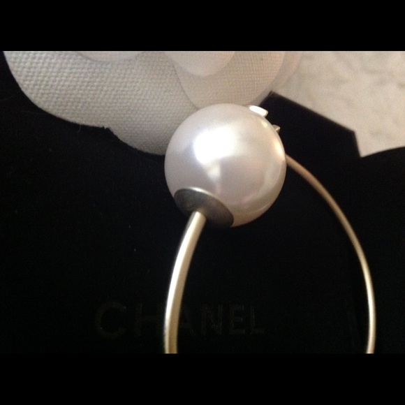 Chanel Pearl BraceletSOLDSOLD - Picture 2 of 3