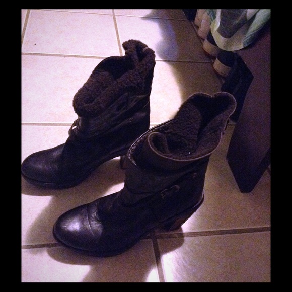 Boots - Picture 1 of 3