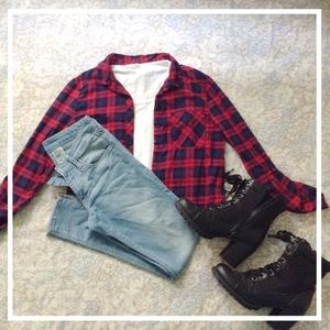 GRUNGE INSPIRED Boxy Red Plaid Shirt