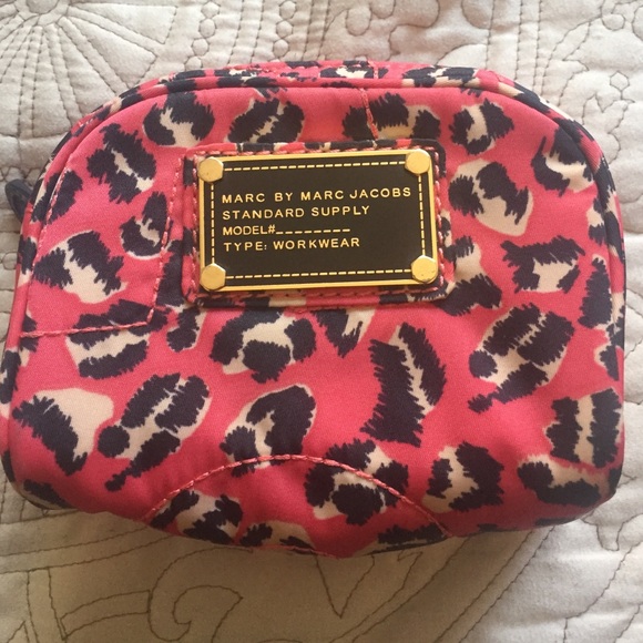 mini makeup bag!💄