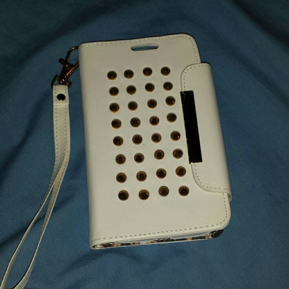 SOLD LOCALLY! Cell phone wristlet case & wallet!