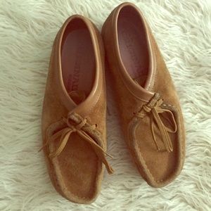 Wallabees, chestnut color