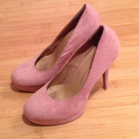 Lauren Conrad pink suede heels