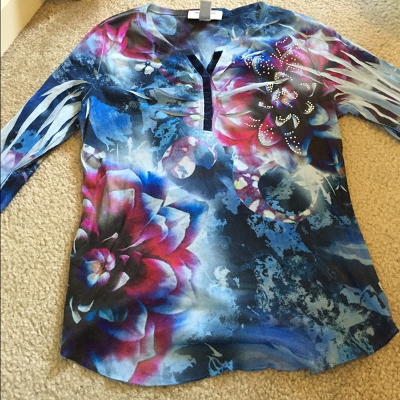 Style & Co colorful t- shirt - Picture 1 of 3
