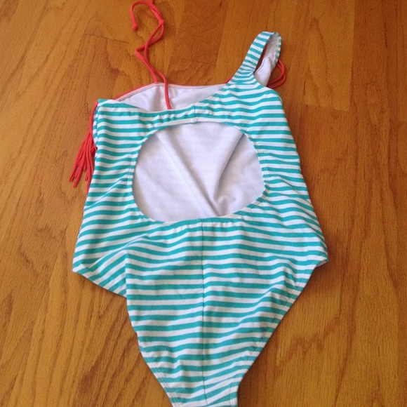 Cute stripped full swimsuit! - Picture 2 of 3