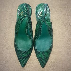 B Brian Atwood Snake Skin Pump
