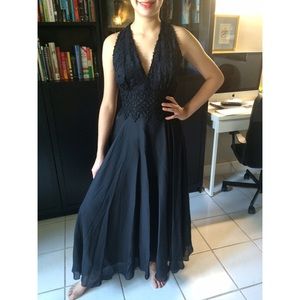 BLACK EVENING DRESS.