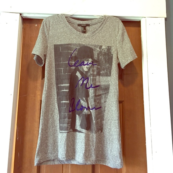 *TRADED* F21 Graphic Tee