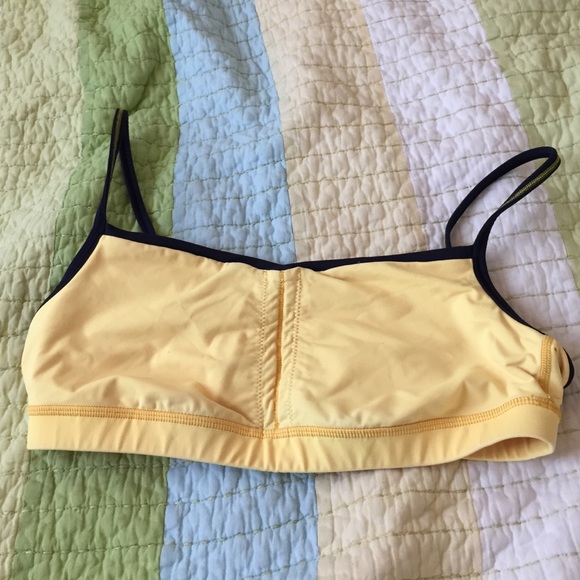 lululemon sports bra