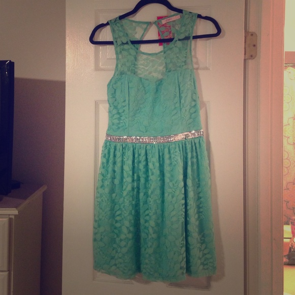 Mint Candie's dress with silver detail on waist