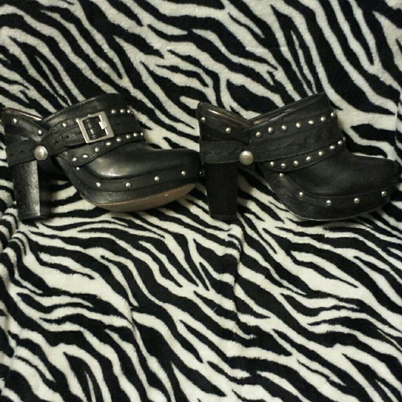 New! Vince Camuto Clogs - Picture 2 of 4