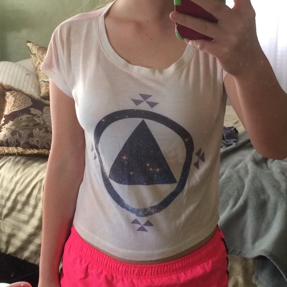 Forever 21 Triangle Galaxy T Shirt - Picture 3 of 3