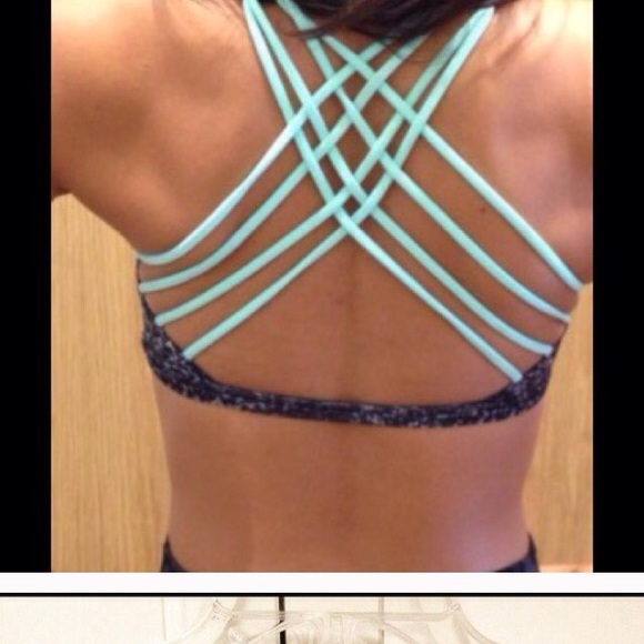 Lululemon "free to be wild " bra