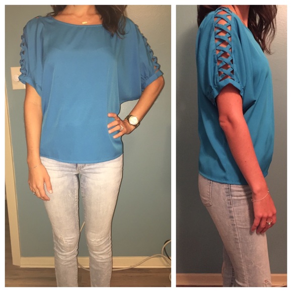 Lattice sleeve top