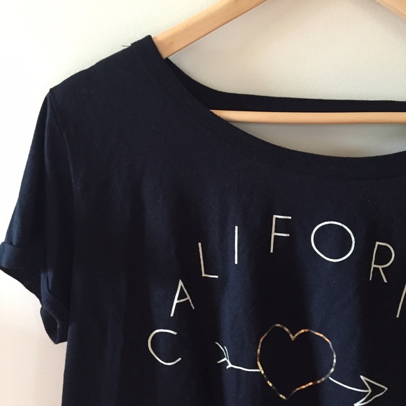 f21 cropped California top 💞 - Picture 1 of 3